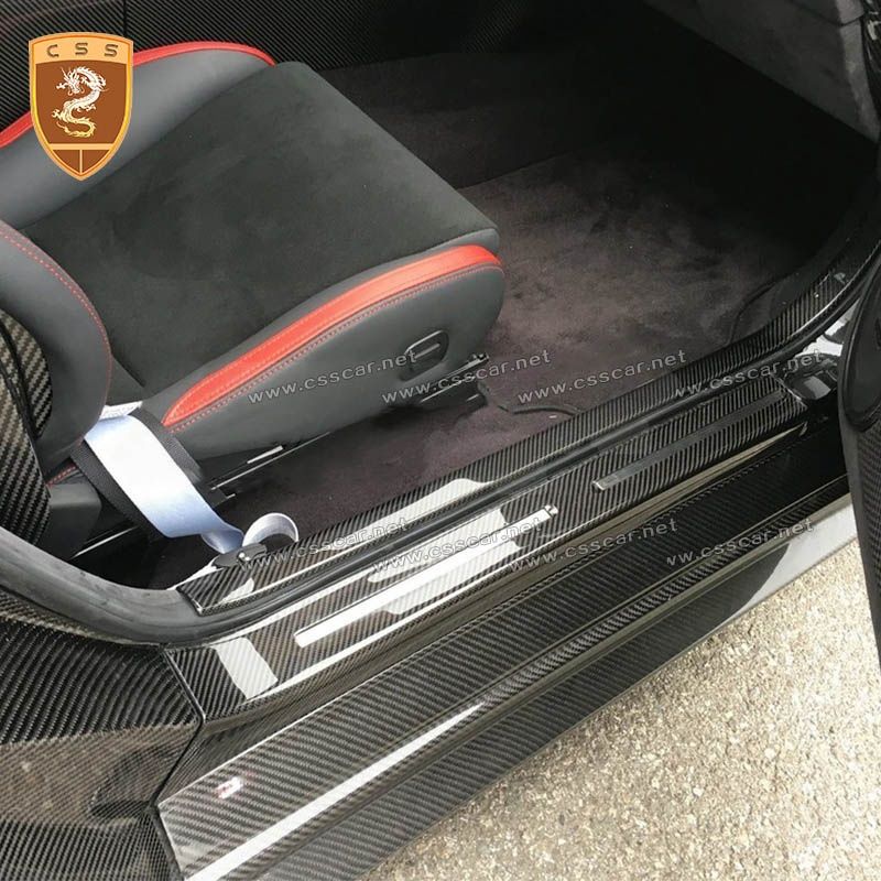 Nissan GTR R35 carbon fiber door sills