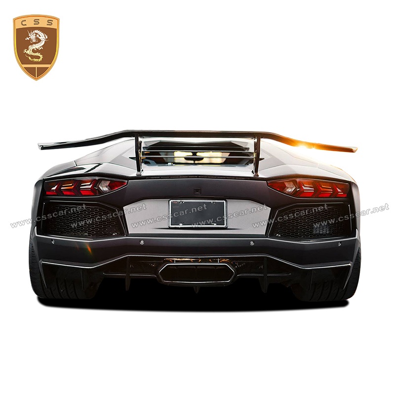 Lamborghini LP700 - Carbon fiber PUR spoiler