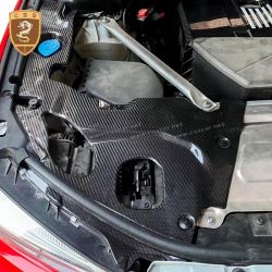 2018 up BMW X4 G02 engine interior